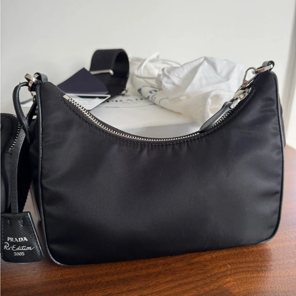 Prada Re-Edition 2005 Re-Nylon bag - Picture 6 of 13
